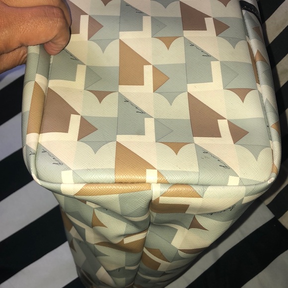 L.A.M.B Beautiful Tote - Picture 5 of 8